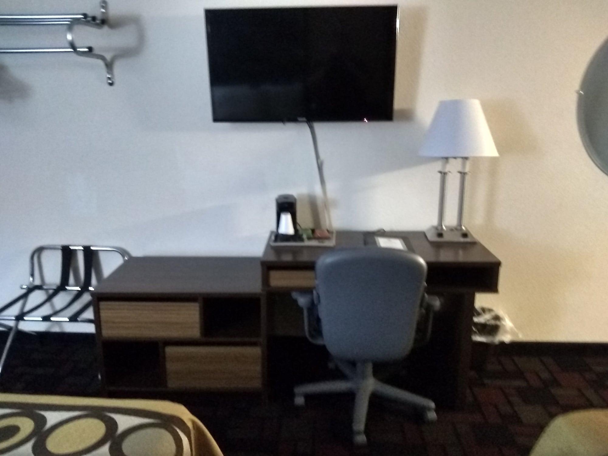 Super 8 By Wyndham Boonville Ngoại thất bức ảnh